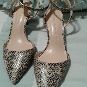 Banana Republic 5.5 cute high heel
